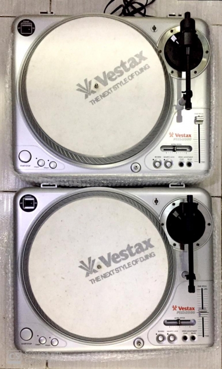 Toca Discos Vestax PDX 2000 Prata ( O Par ) 