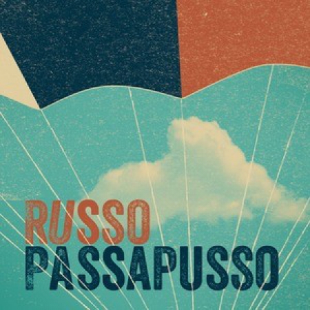 Russo Passapusso ?– Paraquedas / Flor de Plástico