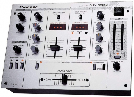Mixer Pioneer DJM- 300-S Prata (Semi-Novo)